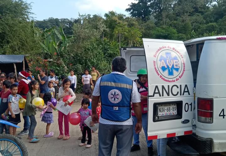 Niños de zona rural recibieron juguetes