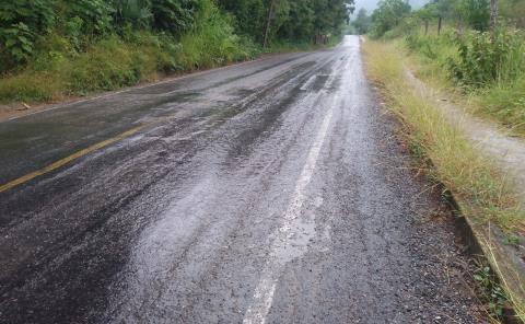 Precaución por carreteras resbaladizas