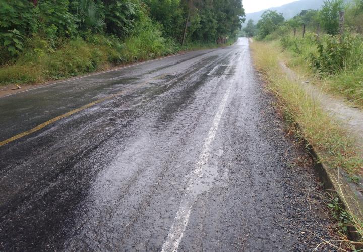 Precaución por carreteras resbaladizas