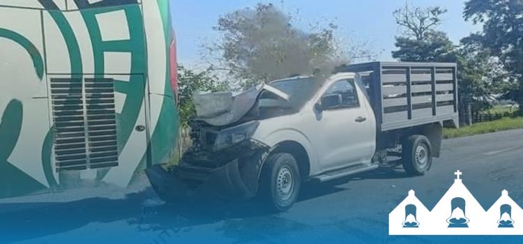 Camioneta chocó contra Vencedor