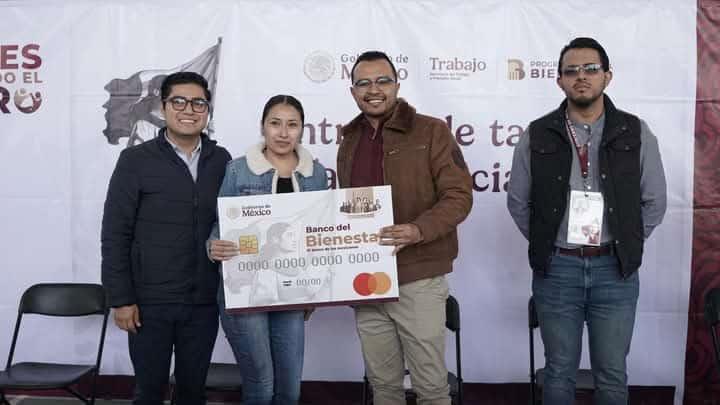 Entregaron tarjetas de apoyo federal Entregaron tarjetas de apoyo federal