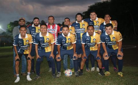 Reinicia hostilidades el futbol empresarial
