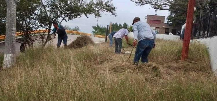 Autoridades abusan de sus trabajadores 