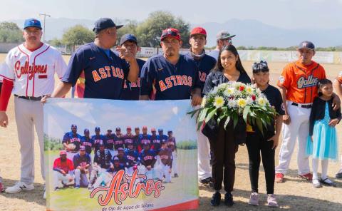 Los Astros, líderes en beisbol fernandense 
