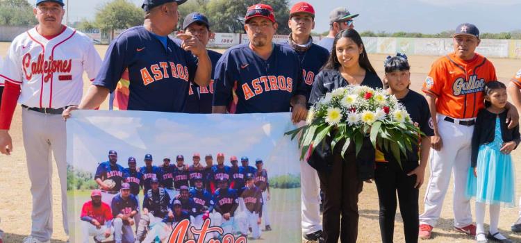 Los Astros, líderes en beisbol fernandense 