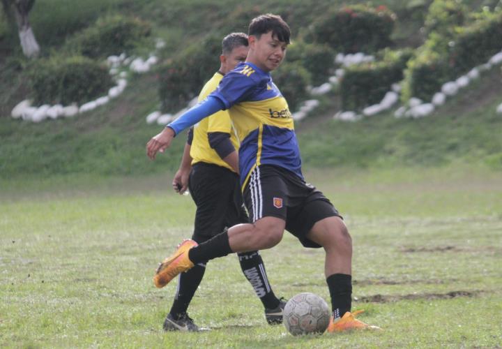 Doblete del ´Zurdo´ Godínez dio la victoria a Panteras FC