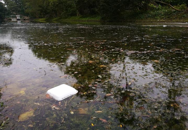 Muy sucio el río Axtla 