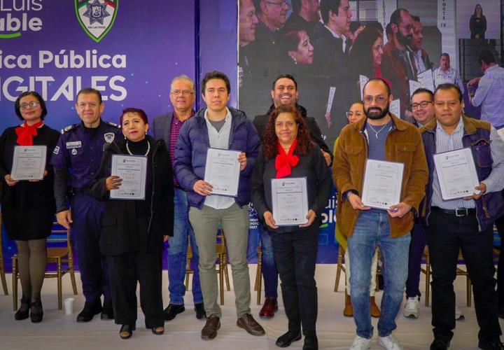 Profes certificados en ciberseguridad