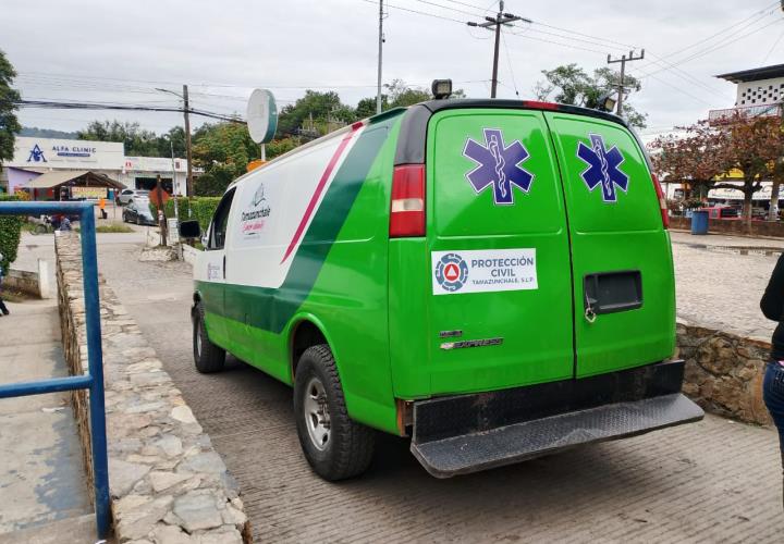 Jovencita convulsionó y ameritó auxilio