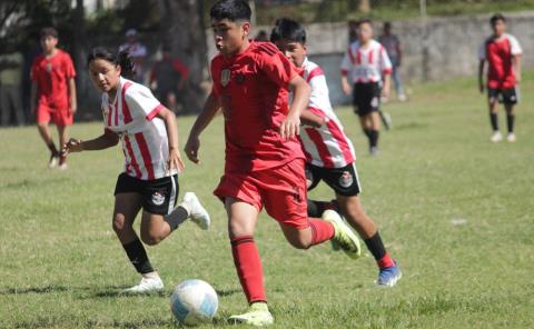 San Rafael 2-0 a Deportivo Sol en balompié infantil "B"
