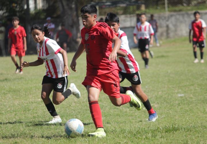 San Rafael 2-0 a Deportivo Sol en balompié infantil "B"