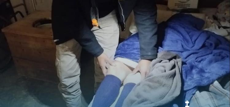 Abuelita se fracturó al caerse en el baño