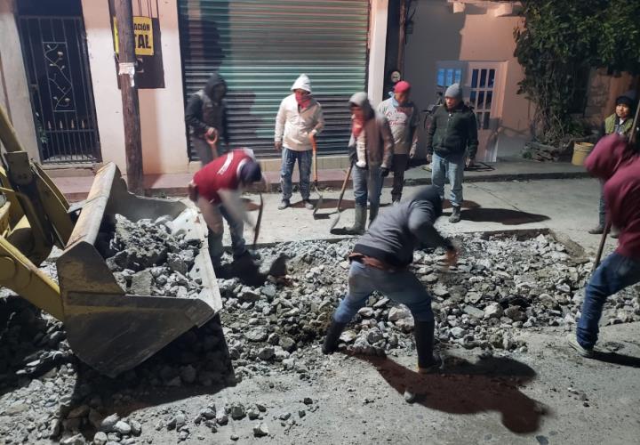 Avanzan trabajos de bacheo en San Miguel